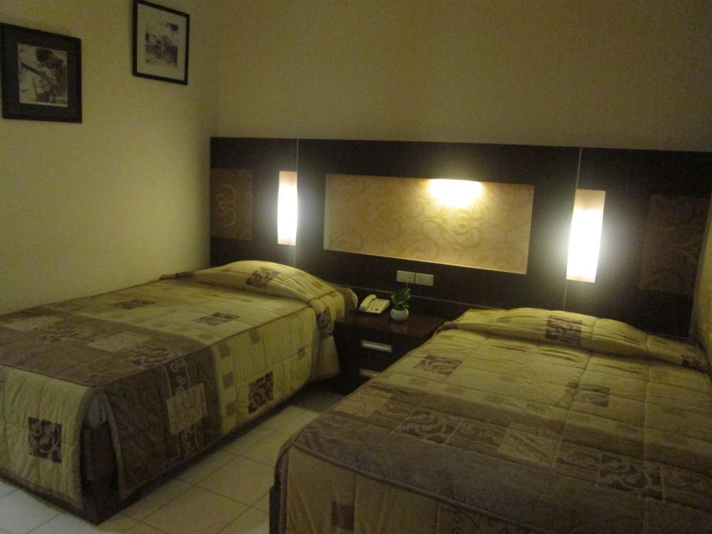 Hotel Wisanti Γιογκιακάρτα Εξωτερικό φωτογραφία