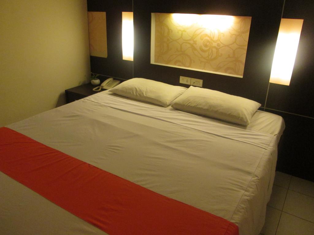 Hotel Wisanti Γιογκιακάρτα Εξωτερικό φωτογραφία