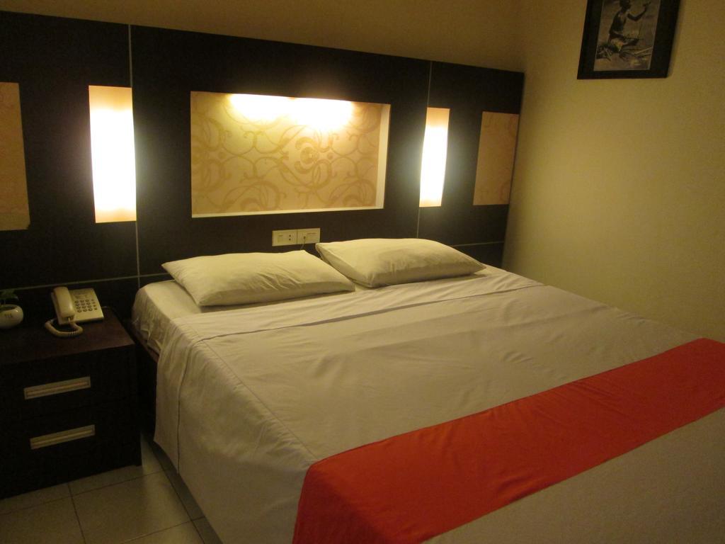 Hotel Wisanti Γιογκιακάρτα Εξωτερικό φωτογραφία