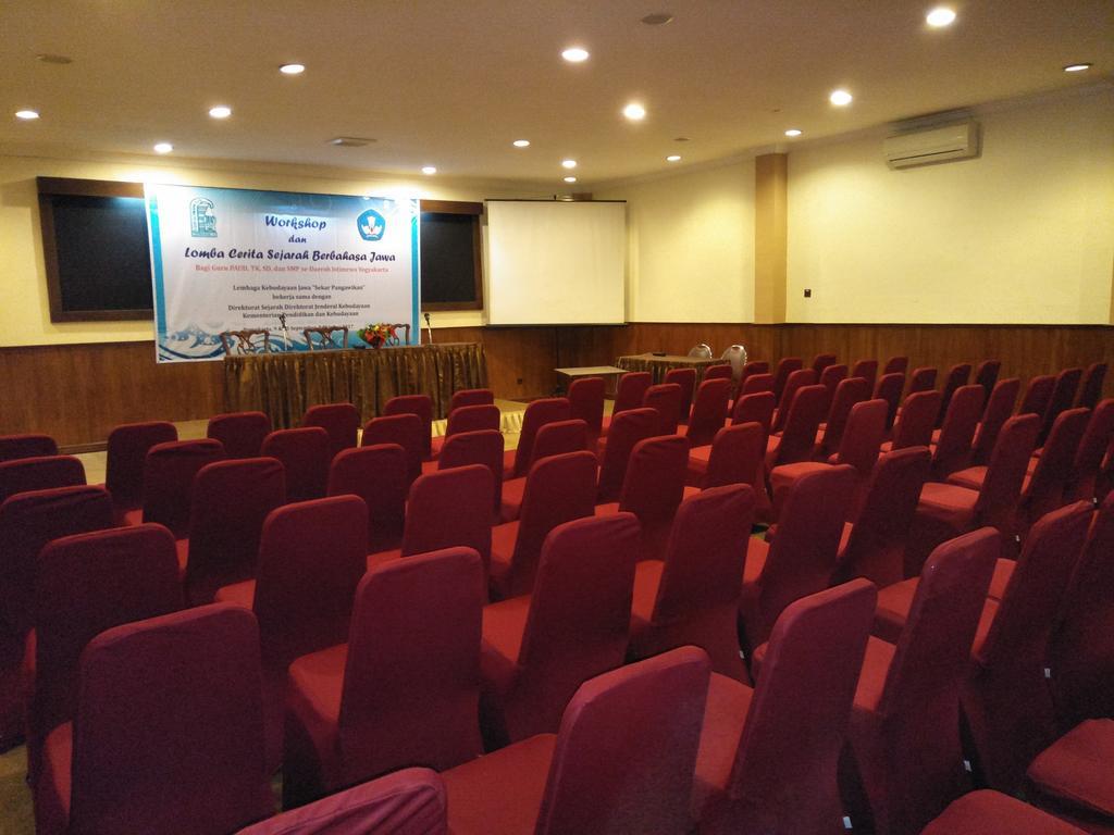 Hotel Wisanti Γιογκιακάρτα Εξωτερικό φωτογραφία