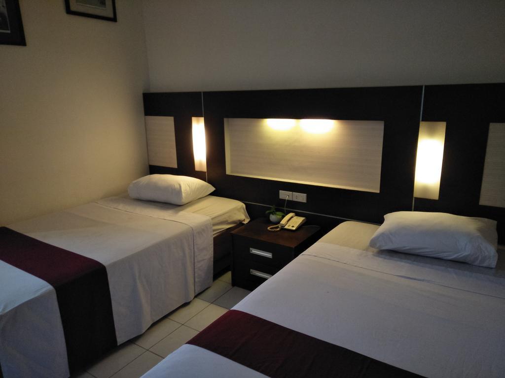 Hotel Wisanti Γιογκιακάρτα Εξωτερικό φωτογραφία
