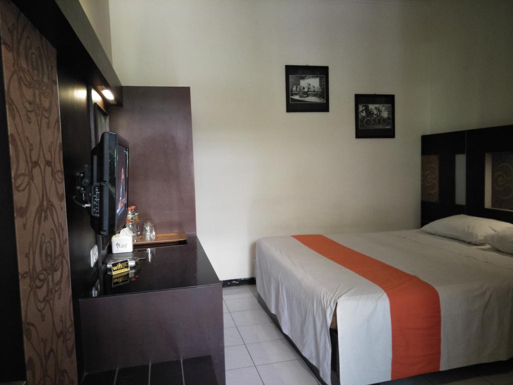 Hotel Wisanti Γιογκιακάρτα Εξωτερικό φωτογραφία