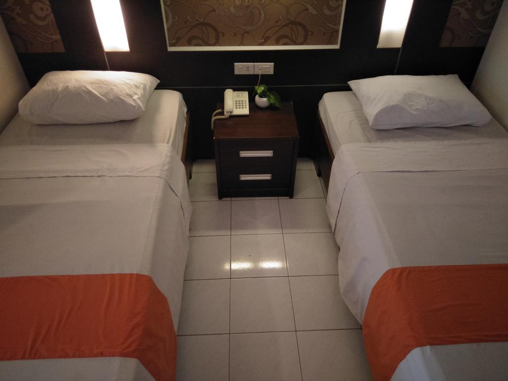 Hotel Wisanti Γιογκιακάρτα Εξωτερικό φωτογραφία