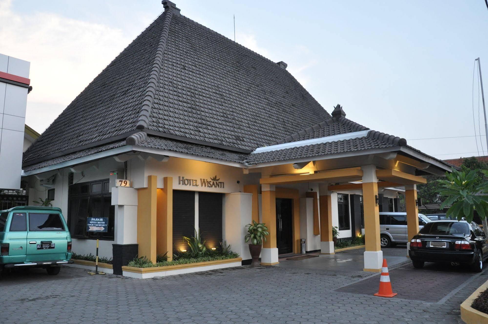 Hotel Wisanti Γιογκιακάρτα Εξωτερικό φωτογραφία